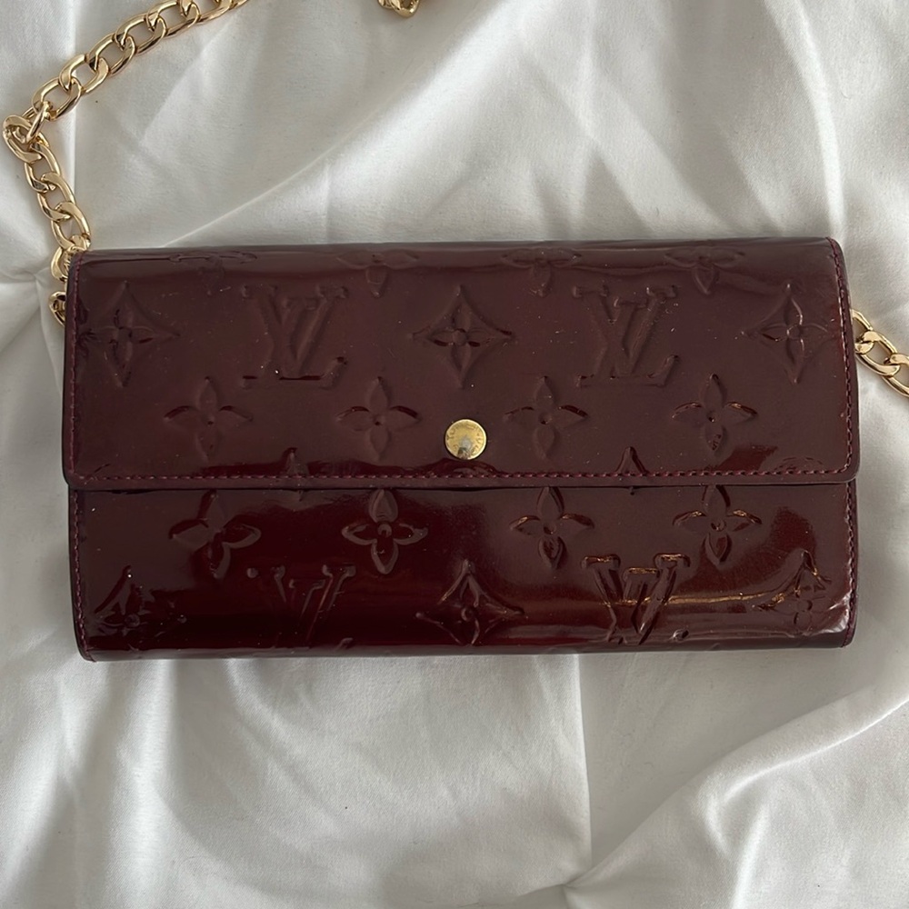 LOUIS VUITTON Monogram Vernis Sarah Long Wallet